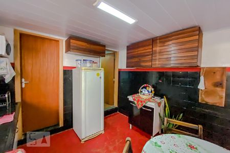 Casa à venda com 185m², 4 quartos e 4 vagasCozinha