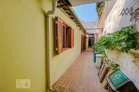 Casa à venda com 185m², 4 quartos e 4 vagasCorredor