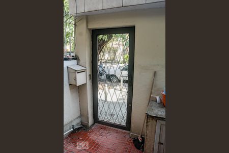 porta de entrada de apartamento para alugar com 3 quartos, 160m² em Grajaú, Rio de Janeiro