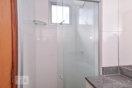 Banheiro da Suíte de apartamento para alugar com 2 quartos, 65m² em Itapoã, Belo Horizonte