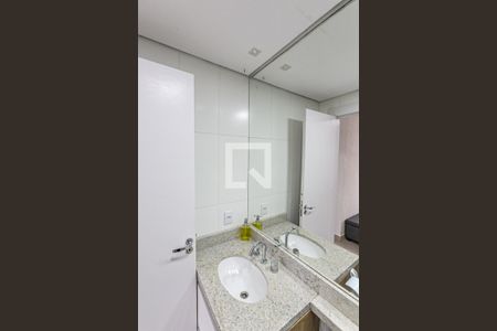 Apartamento à venda com 66m², 2 quartos e 1 vaga Apartamento à venda com 66m², 2 quartos e 1 vagaBanheiro do Quarto 2