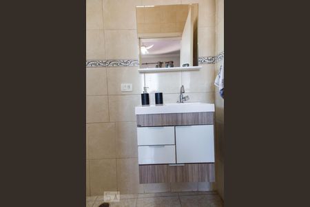 Casa à venda com 315m², 4 quartos e 3 vagas Casa à venda com 315m², 4 quartos e 3 vagasBanheiro da Suíte 1