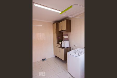 Casa à venda com 315m², 4 quartos e 3 vagas Casa à venda com 315m², 4 quartos e 3 vagasÁrea de Serviço