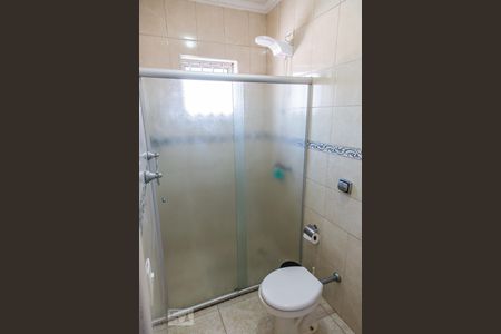 Casa à venda com 315m², 4 quartos e 3 vagas Casa à venda com 315m², 4 quartos e 3 vagasBanheiro da Suíte 1