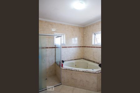 Casa à venda com 315m², 4 quartos e 3 vagas Casa à venda com 315m², 4 quartos e 3 vagasBanheiro da Suíte 3