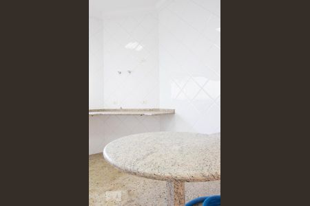 Casa à venda com 534m², 5 quartos e 8 vagas Casa à venda com 534m², 5 quartos e 8 vagasCozinha