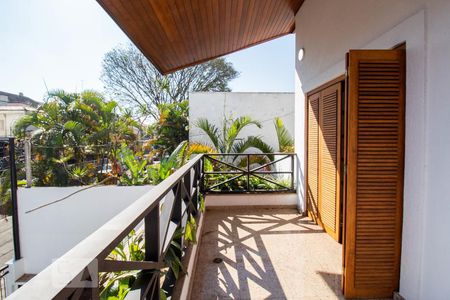 Casa à venda com 534m², 5 quartos e 8 vagas Casa à venda com 534m², 5 quartos e 8 vagasVaranda da Suíte 3