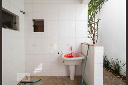 Casa à venda com 534m², 5 quartos e 8 vagas Casa à venda com 534m², 5 quartos e 8 vagasLavanderia