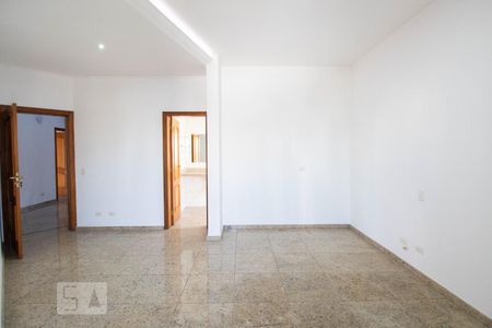 Casa à venda com 534m², 5 quartos e 8 vagas Casa à venda com 534m², 5 quartos e 8 vagasSuíte 2