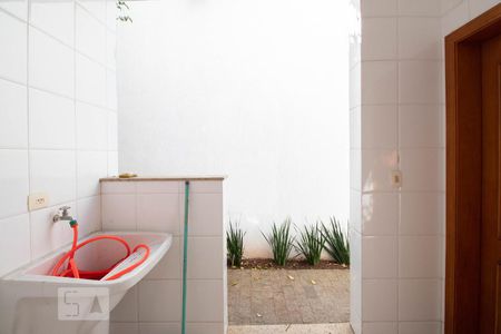 Casa à venda com 534m², 5 quartos e 8 vagas Casa à venda com 534m², 5 quartos e 8 vagasLavanderia