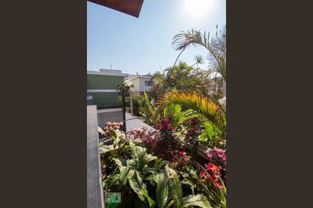 Casa à venda com 534m², 5 quartos e 8 vagas Casa à venda com 534m², 5 quartos e 8 vagasVista