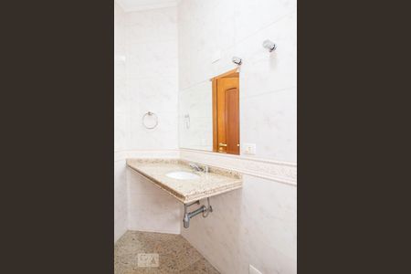 Casa à venda com 534m², 5 quartos e 8 vagas Casa à venda com 534m², 5 quartos e 8 vagasBanheiro da suíte 1