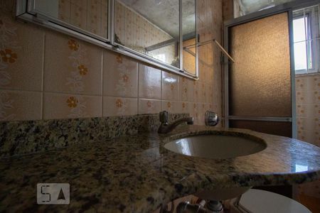 Banheiro de apartamento à venda com 1 quarto, 50m² em Jardim Ester, São Paulo