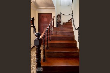 Casa à venda com 300m², 4 quartos e 4 vagas Casa à venda com 300m², 4 quartos e 4 vagasHall Entrada