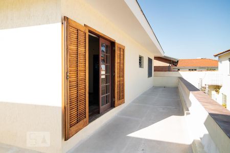 Casa à venda com 300m², 4 quartos e 4 vagas Casa à venda com 300m², 4 quartos e 4 vagasVaranda Quarto 4 - Suíte