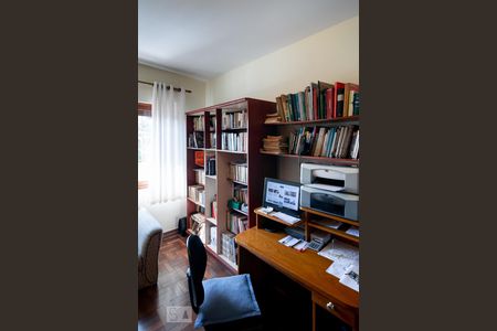 Casa à venda com 300m², 4 quartos e 4 vagas Casa à venda com 300m², 4 quartos e 4 vagasQuarto 3