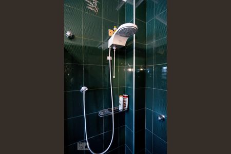 Casa à venda com 300m², 4 quartos e 4 vagas Casa à venda com 300m², 4 quartos e 4 vagasBanheiro Social