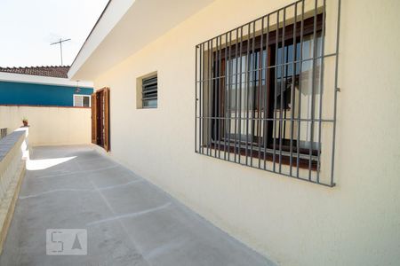 Casa à venda com 300m², 4 quartos e 4 vagas Casa à venda com 300m², 4 quartos e 4 vagasVaranda Quarto 4 - Suíte