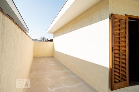 Casa à venda com 300m², 4 quartos e 4 vagas Casa à venda com 300m², 4 quartos e 4 vagasVaranda Quarto 4 - Suíte