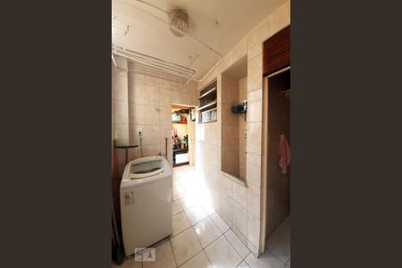 Apartamento à venda com 70m², 4 quartos e 1 vagaÁrea de Serviço