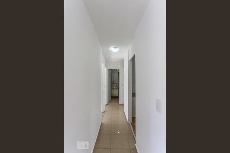 Corredor de apartamento para alugar com 2 quartos, 55m² em Jardim Jaqueline, São Paulo