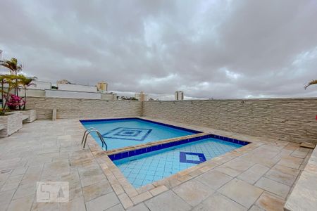 Apartamento para alugar com 100m², 3 quartos e 2 vagasÁrea comum - Piscina