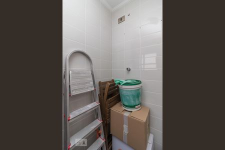 Apartamento à venda com 120m², 3 quartos e 2 vagas Apartamento à venda com 120m², 3 quartos e 2 vagasBanheiro de serviço