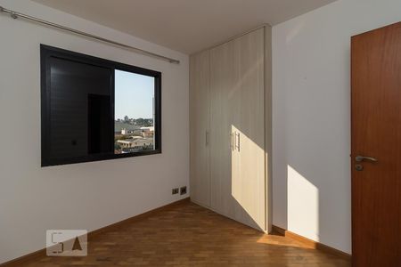 Apartamento à venda com 120m², 3 quartos e 2 vagas Apartamento à venda com 120m², 3 quartos e 2 vagasQuarto 2
