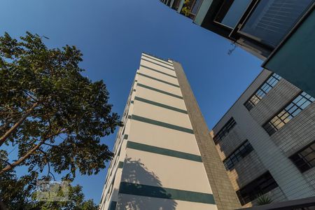 Apartamento à venda com 120m², 3 quartos e 2 vagas Apartamento à venda com 120m², 3 quartos e 2 vagasFachada