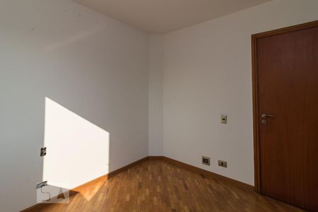 Apartamento à venda com 120m², 3 quartos e 2 vagas Apartamento à venda com 120m², 3 quartos e 2 vagasQuarto 1