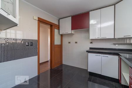 Apartamento à venda com 120m², 3 quartos e 2 vagas Apartamento à venda com 120m², 3 quartos e 2 vagasCozinha