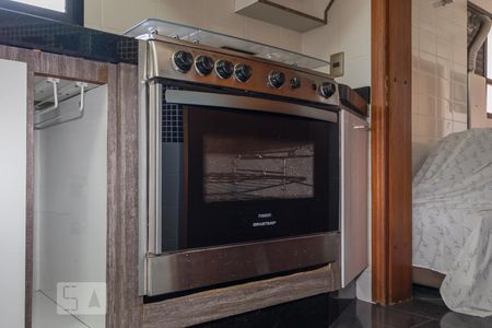 Apartamento à venda com 120m², 3 quartos e 2 vagas Apartamento à venda com 120m², 3 quartos e 2 vagasCozinha