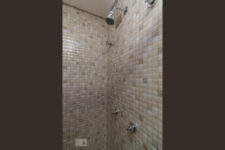 Apartamento à venda com 120m², 3 quartos e 2 vagas Apartamento à venda com 120m², 3 quartos e 2 vagasChuveiro