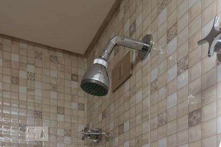 Apartamento à venda com 120m², 3 quartos e 2 vagas Apartamento à venda com 120m², 3 quartos e 2 vagasChuveiro