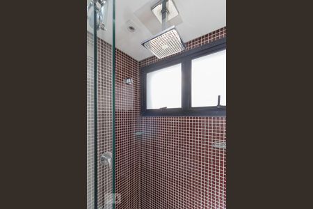 Apartamento à venda com 120m², 3 quartos e 2 vagas Apartamento à venda com 120m², 3 quartos e 2 vagasChuveiro