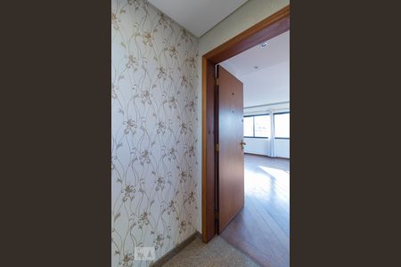 Apartamento à venda com 120m², 3 quartos e 2 vagas Apartamento à venda com 120m², 3 quartos e 2 vagasHall privativo