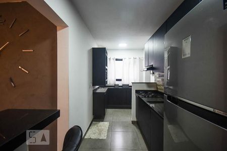 Apartamento à venda com 77m², 2 quartos e 2 vagasCozinha