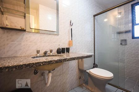 Apartamento à venda com 77m², 2 quartos e 2 vagasBanheiro suíte