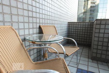 Apartamento para alugar com 48m², 1 quarto e sem vaga Apartamento para alugar com 48m², 1 quarto e sem vagaVaranda da Suíte