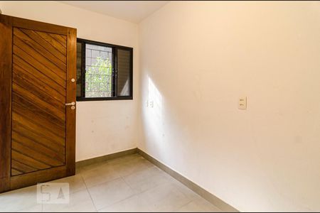 Casa à venda com 200m², 3 quartos e 2 vagas Casa à venda com 200m², 3 quartos e 2 vagasQuarto de serviço