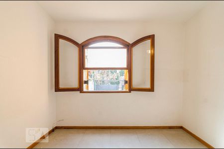 Casa à venda com 200m², 3 quartos e 2 vagas Casa à venda com 200m², 3 quartos e 2 vagasSuíte