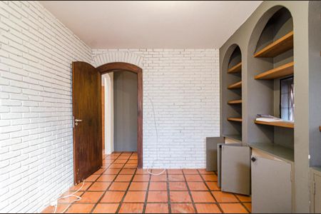 Casa à venda com 200m², 3 quartos e 2 vagas Casa à venda com 200m², 3 quartos e 2 vagasEscritório