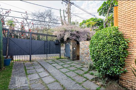 Casa à venda com 200m², 3 quartos e 2 vagas Casa à venda com 200m², 3 quartos e 2 vagasGaragem