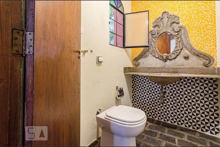 Casa à venda com 200m², 3 quartos e 2 vagas Casa à venda com 200m², 3 quartos e 2 vagasLavabo