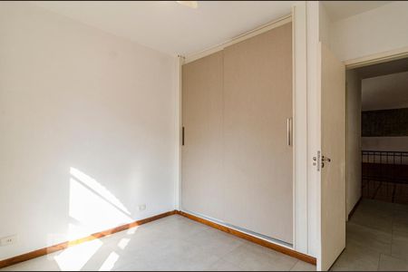 Casa à venda com 200m², 3 quartos e 2 vagas Casa à venda com 200m², 3 quartos e 2 vagasQuarto 3