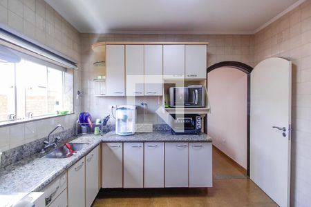 Casa à venda com 480m², 3 quartos e 3 vagasCozinha