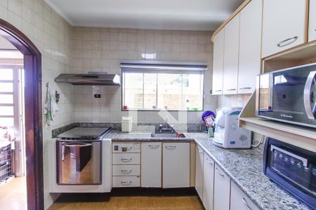 Casa à venda com 480m², 3 quartos e 3 vagasCozinha