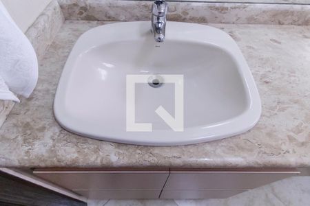 Casa à venda com 480m², 3 quartos e 3 vagasBanheiro 6