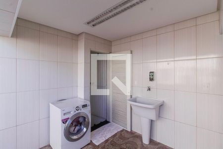 Casa à venda com 480m², 3 quartos e 3 vagasÁrea de Serviço 2