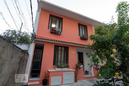 Casa à venda com 124m², 2 quartos e sem vagaFachada